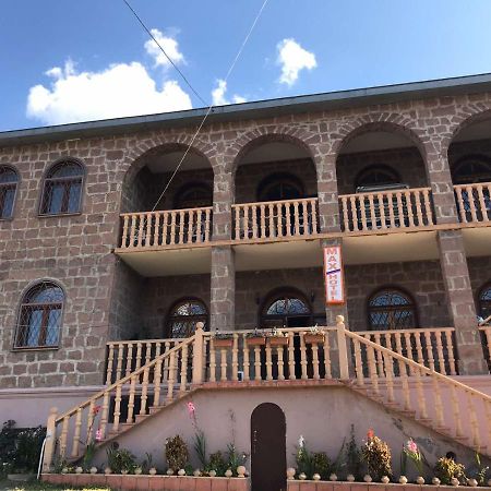 Max Hotel Gogi Alibegashvili Kazbegi Exteriör bild